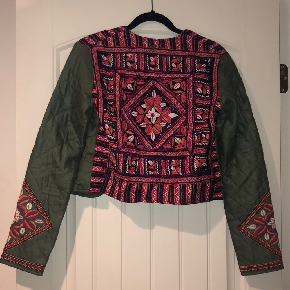 ✨BILLABONG CROPPED BLAZER✨